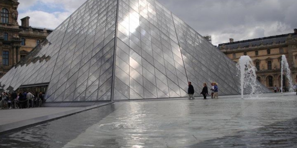 Louvre